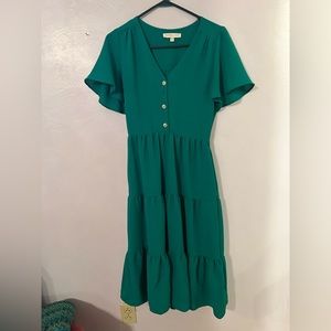 Flutter sleeve Kelly green dress